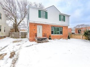 4480 Greenwold Rd, South Euclid, OH 44121