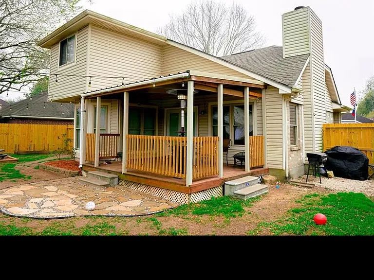 Hunters Ln — Photo 4