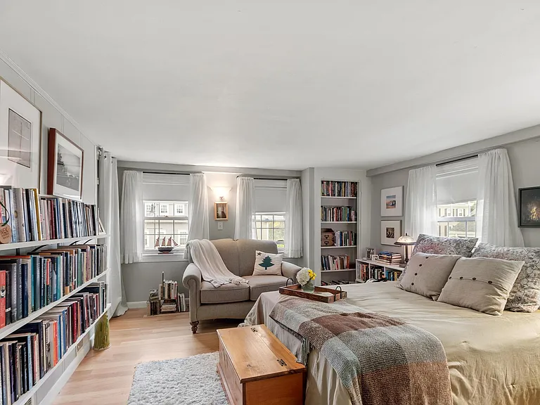 113 Bridge St #3 — Photo 3