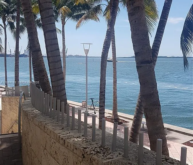 335 Biscayne Blvd #2106 — Photo 36