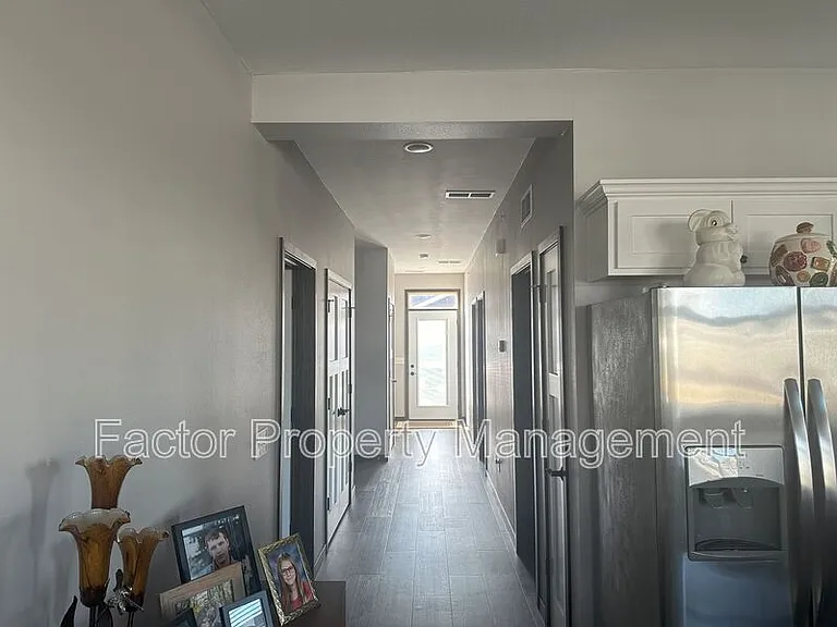 312 Prairie Rose Dr — Photo 6