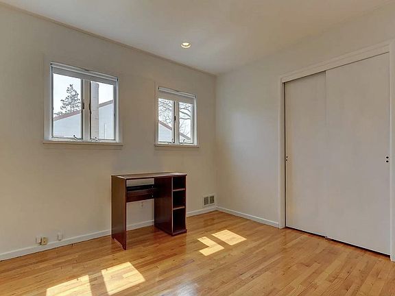 large 1 of 3 bedroom can fit king size bed