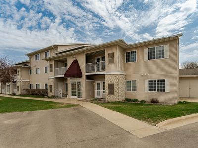 875 37th Ave NW Unit B, Rochester, MN, 55901
