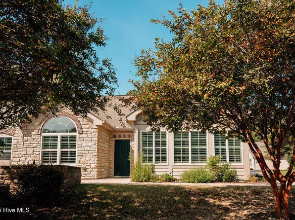 123 W Chelsea Court, Southern Pines, NC 28387