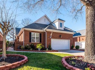 16041 Stonemont Rd, Huntersville, NC 28078