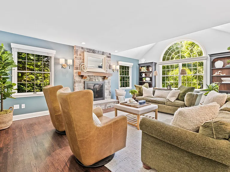 1 Boxwood Rd — Photo 14