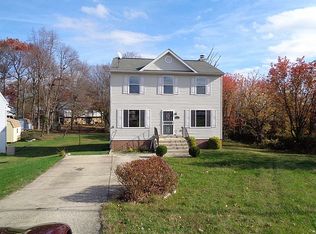 4923 Whitfield Chapel Rd, Lanham, MD 20706