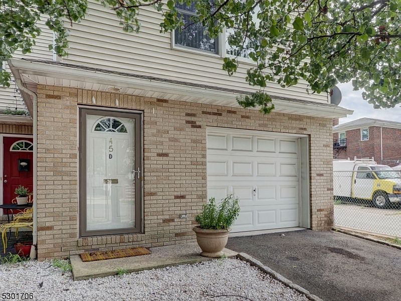 1st image of 45 Berkshire Pl #D