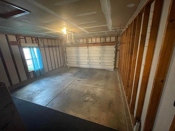 5th image of 466 Courtland Ln