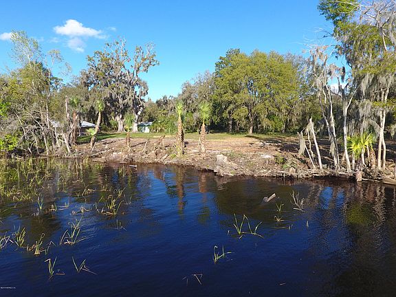 3rd image of 112 Redbird Ln E