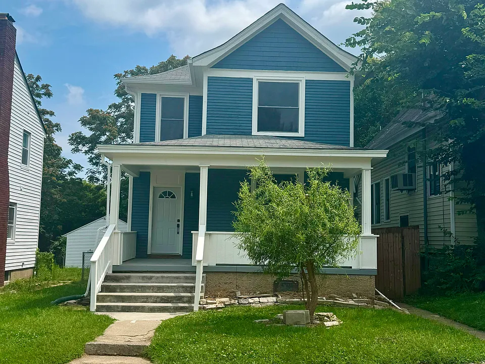 516 Prytania Ave
