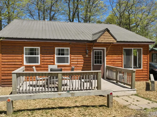 7444 N Pats Landing Rd #8, Hayward, WI 54843