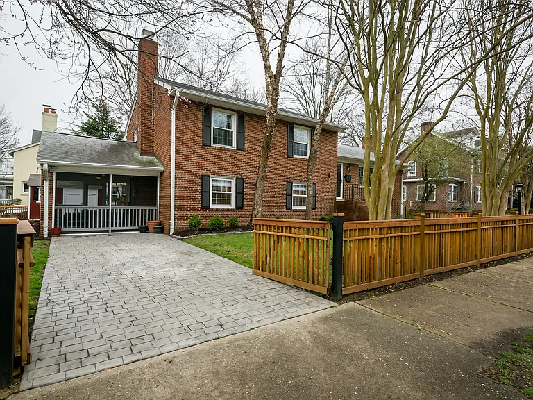 407 Russell Rd — Photo 61