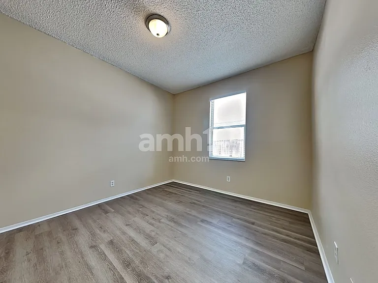 451 Sand Ridge Dr — Photo 12