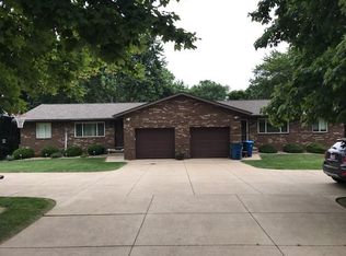 3927 Lake Vista Rd, Akron, OH