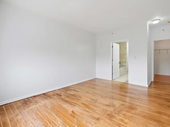 30 Freedom Way image 17 of 38