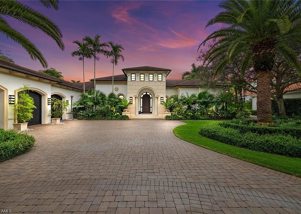 2561 escada dr deals naples fl 34109 usa