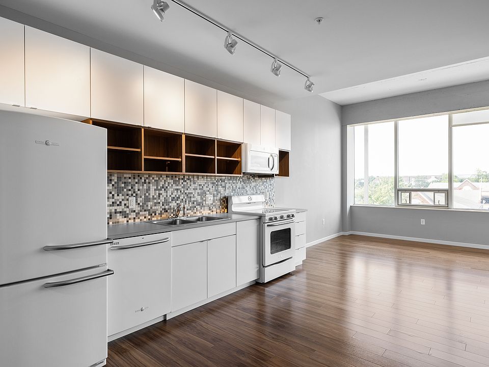 1st image of 4100 Lindell Blvd #11067541