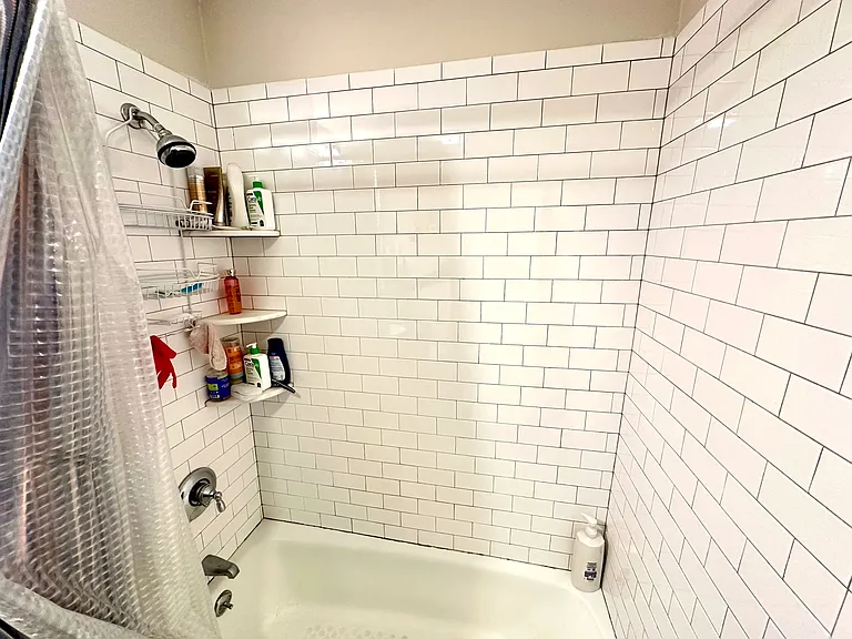 12 Wensley St #3R — Photo 27