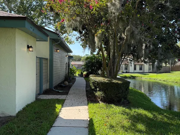 1702 CHALLENGER Court W #1702, Jacksonville, FL 32233