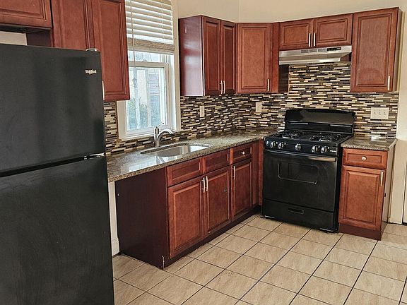 2nd image of 509 Luzerne Street