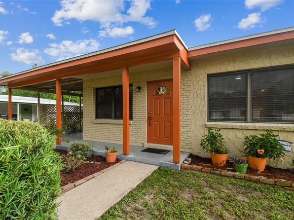 8711 N Renfrew Pl, Tampa, FL 33604