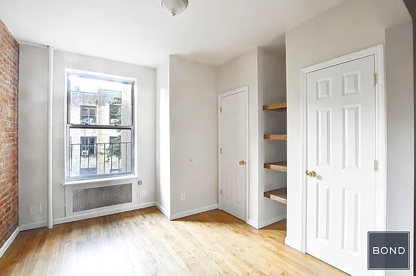 Rented by Bond New York | media 22