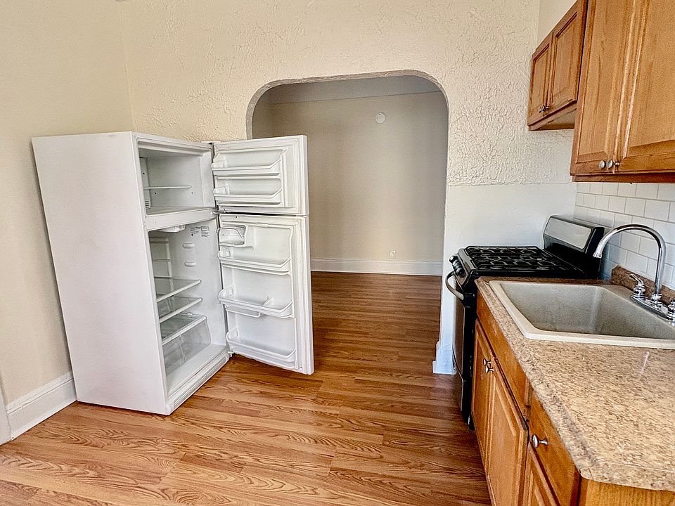 2nd image of 6609 11th Ave #1