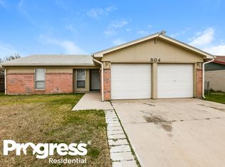 504 Cole Ave, Saginaw, TX 76179