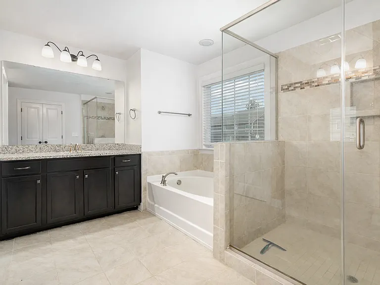 11231 Streamwood Ln NW — Photo 22