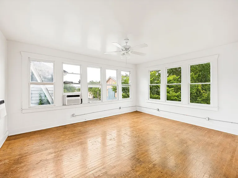 514 E Park Ave — Photo 19