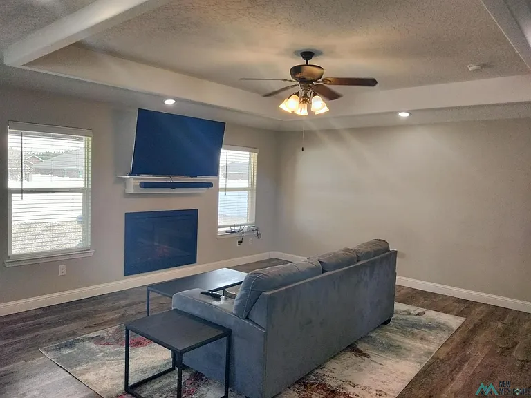 2115 Roadrunner Dr — Photo 7