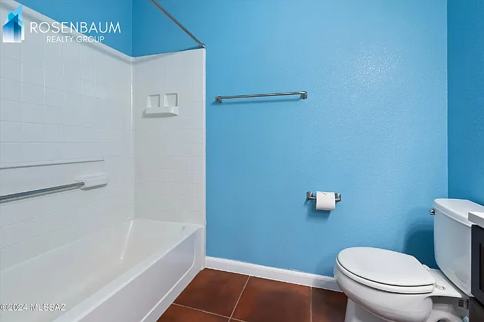 8459 N Placita De La Manzana — Photo 10