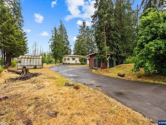 2nd image of 40637 Shoreline Dr