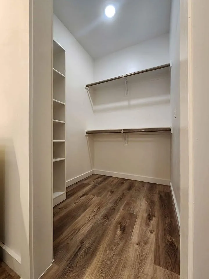 3 bed, 2.5 bath, 1358 sqft, $2,500 — Photo 4