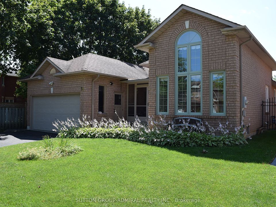 1st image of 51 Daines Dr