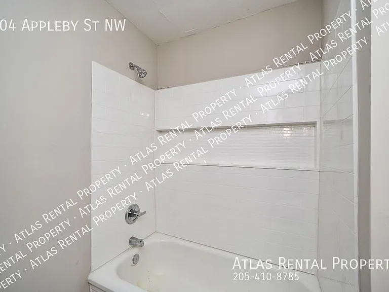 804 Appleby St NW — Photo 15