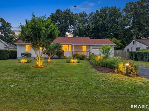 11 Derby Road, Norwalk, CT 06854