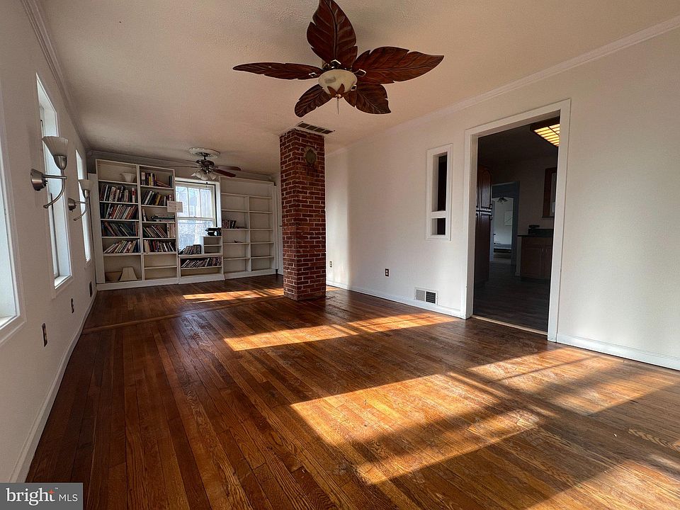 2nd image of 5810 Mount Vernon Dr