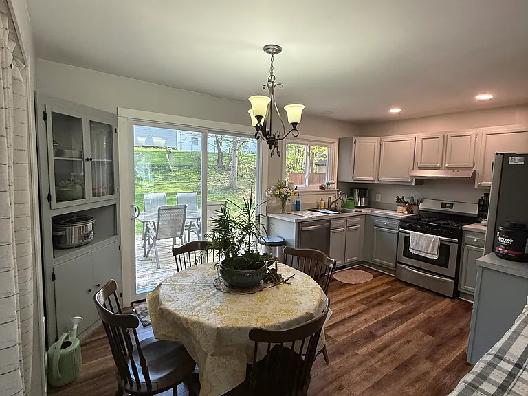 9245 Debby Jo Dr — Photo 6