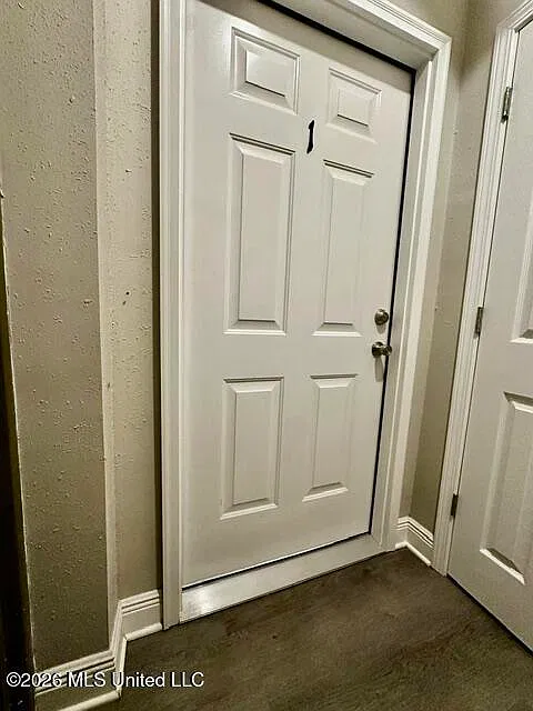 1 bed, 1.0 bath, 500 sqft, $1,200 — Photo 2