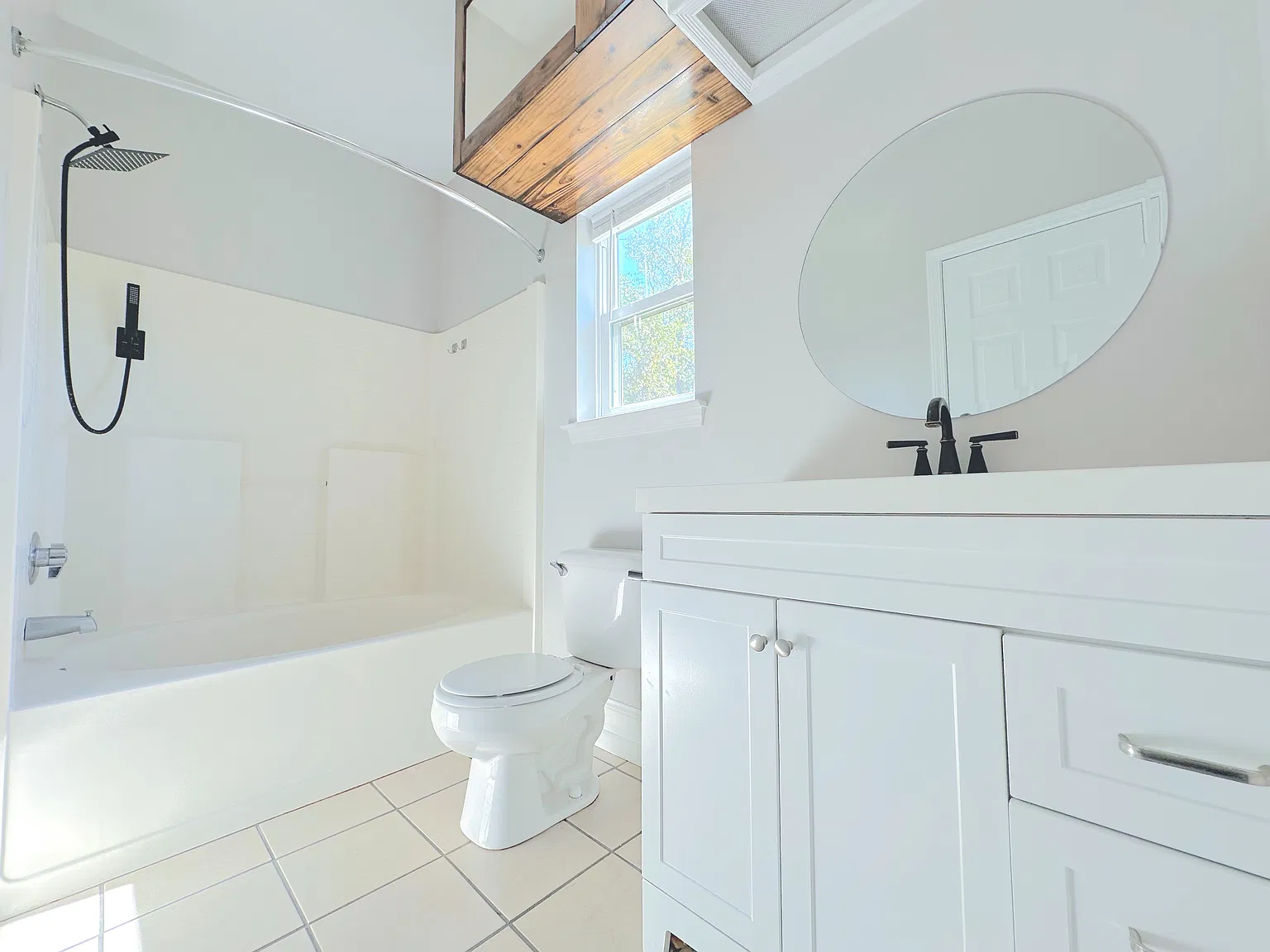 3 bed, 1223 sqft, $1,875 — Photo 4