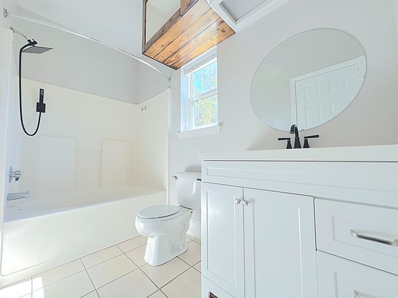 4th image of 18438 Perkins Oak Rd