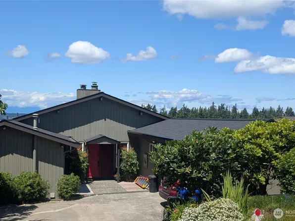 11513 Sea Breeze Avenue SW, Vashon, WA 98070