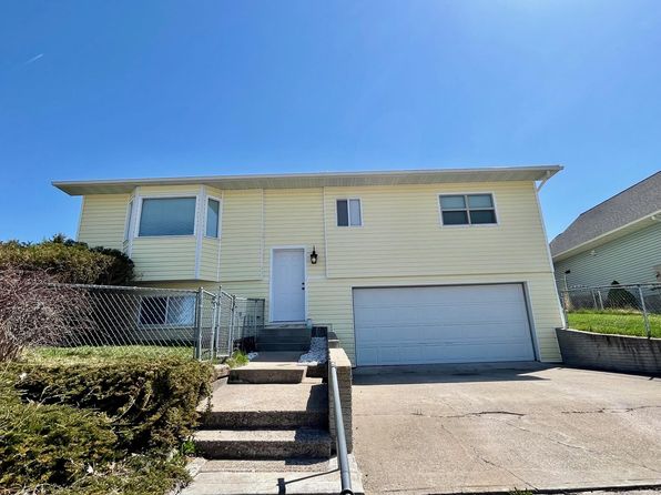 2103 Woodbine Way
