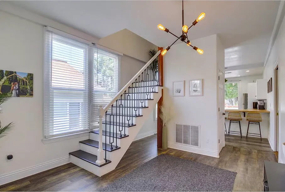 3 bed, 1500 sqft, $4,425 — Photo 3