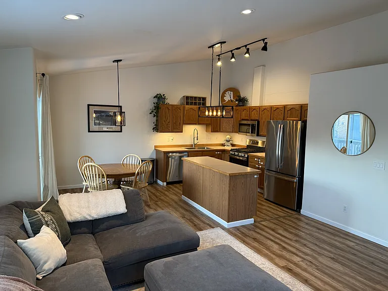 583 Ocean Point Dr — Photo 1