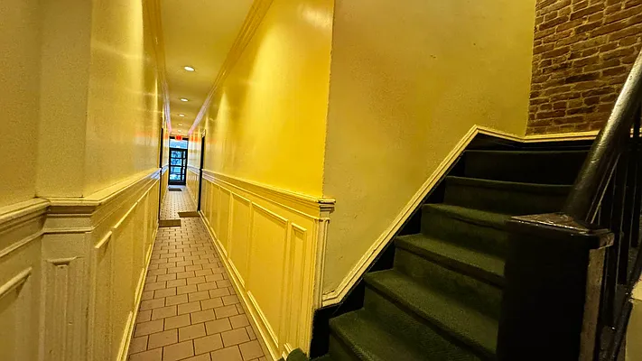 Rented by HOLTON REAL ESTATE INC. | media 3