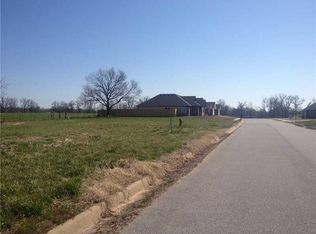 1016 Glass St, Cave Springs, AR 72718