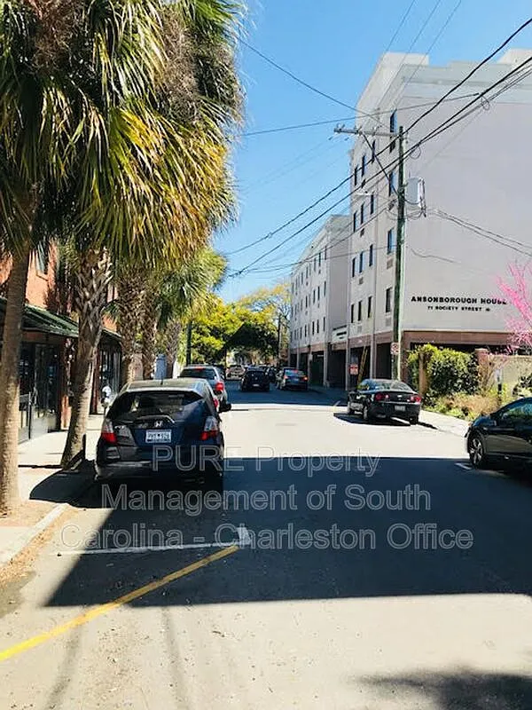 1 bed, 1.0 bath, 600 sqft, $1,899 — Photo 4
